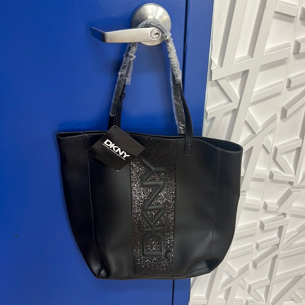 DONNA KARAN DKNY  Large TOTE Shoulder BAG ,NEW WITH TAG %100 PVC